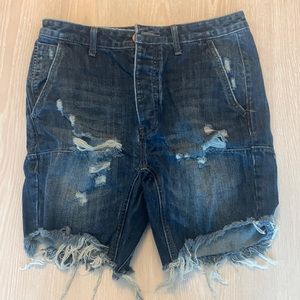 MAN X ONETEASPOON Distressed Jean Shorts SIZE 30